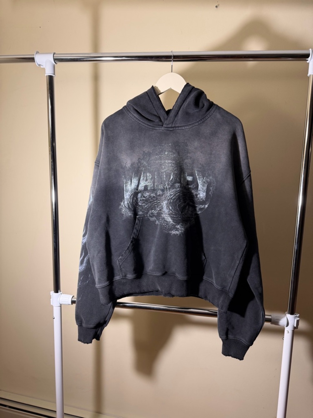 Vale Serpent Pullover Black/Mono